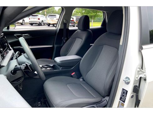 Used 2023 Kia Sportage LX AWD/4WD image 21