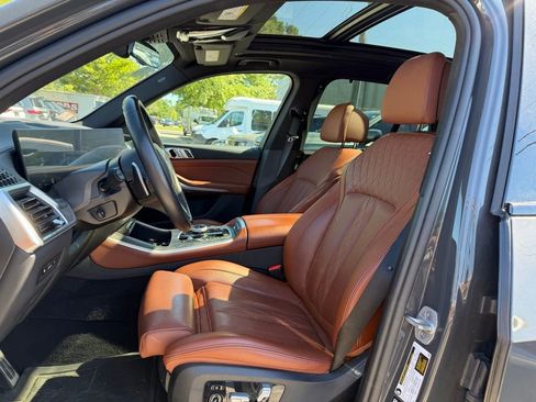 Used 2025 BMW X5 M60i AWD/4WD image 5
