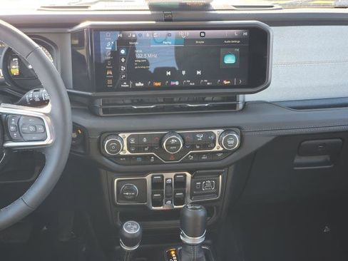 Used 2025 Jeep Wrangler Sahara w/ Safety Group image 21