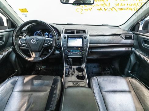 Used 2016 Toyota Camry XLE FWD image 13
