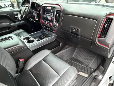 Used 2017 GMC Sierra 1500 SLT w/ All Terrain X Package AWD/4WD image 25