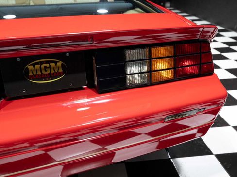 Used 1989 Chevrolet Camaro IROC-Z image 25