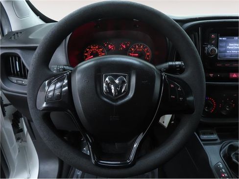 Used 2018 RAM ProMaster City Tradesman image 13