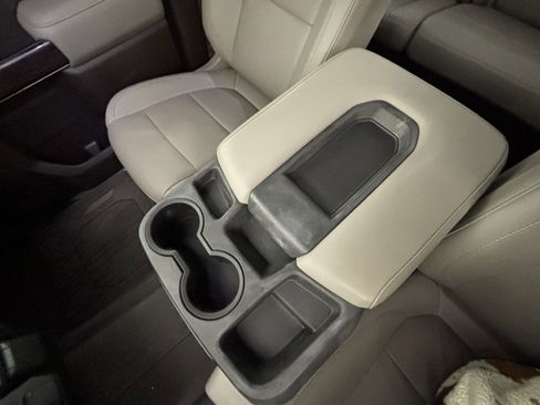 Used 2021 GMC Sierra 1500 SLT image 29