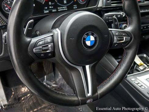 Used 2017 BMW M4 Coupe RWD image 15