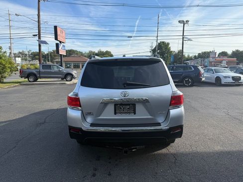 Used 2013 Toyota Highlander Limited image 8