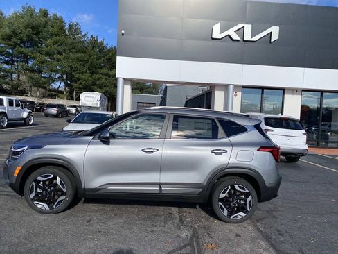 New 2026 Kia Seltos SX image 2