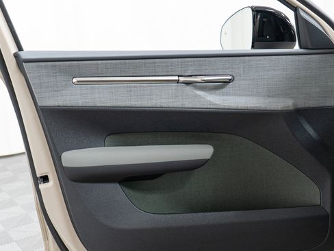 New 2026 Volvo EX30 Cross Country Ultra w/ Protection Package Premier image 11