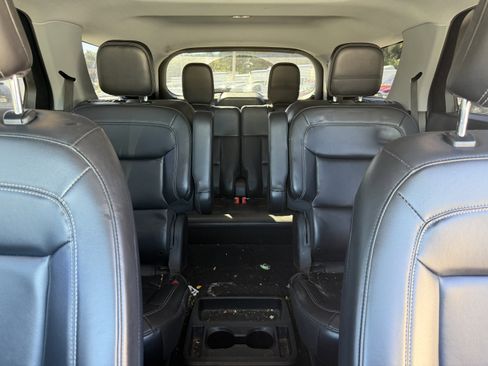 Used 2021 Ford Explorer XLT w/ Equipment Group 202A AWD/4WD image 14