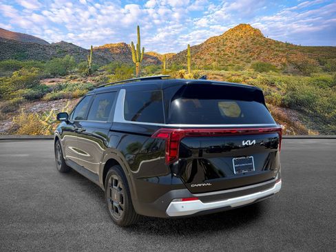 Certified 2025 Kia Carnival EX FWD image 7