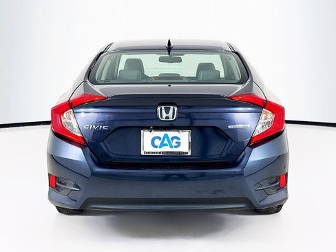 Used 2017 Honda Civic Touring image 7
