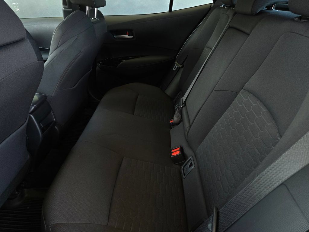 Used 2022 Toyota Corolla SE FWD image 13