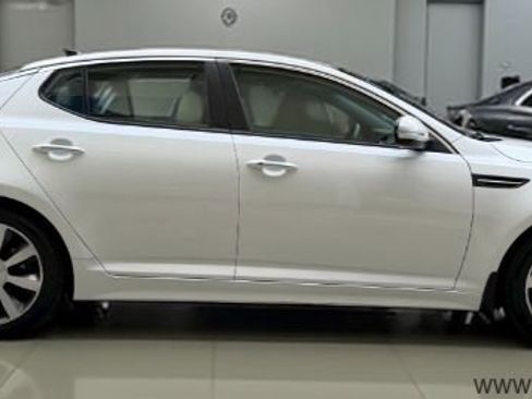 Used 2013 Kia Optima SX w/ Premium Touring Pkg image 8