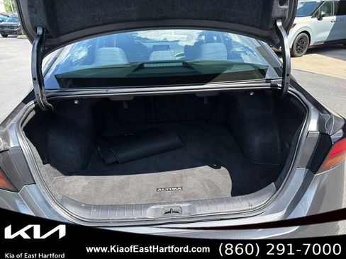 Used 2022 Nissan Altima 2.5 S FWD image 16