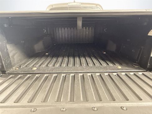 Certified 2022 Toyota Tacoma SR5 image 35