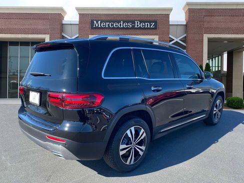 Used 2025 Mercedes-Benz GLB 250 image 5