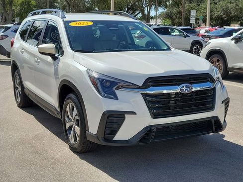 Used 2025 Subaru Ascent Premium image 7