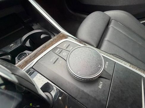 Used 2021 BMW 330i xDrive Sedan w/ Convenience Package image 18