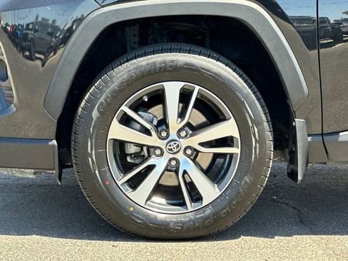 Used 2021 Toyota RAV4 XLE w/ Convenience Package AWD/4WD image 24
