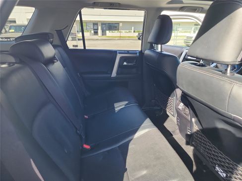 Used 2016 Toyota 4Runner Limited image 24