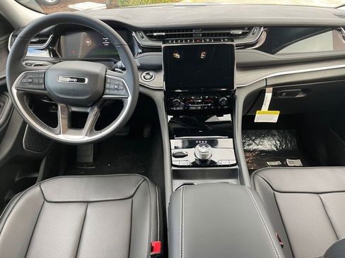 New 2024 Jeep Grand Cherokee Limited 4xe w/ Luxury Tech Group II image 14