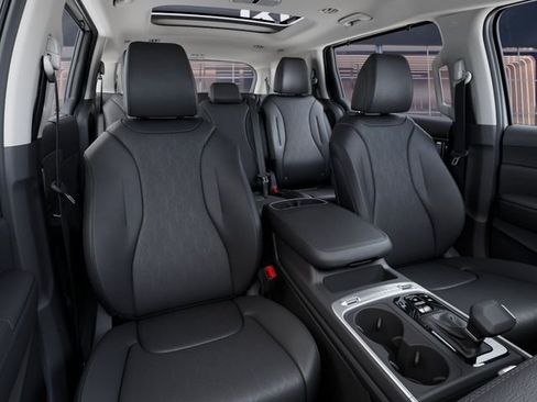 New 2026 Kia Carnival SX w/ SX Dark Edition Package FWD image 15