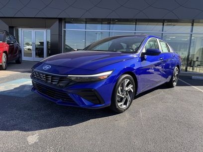 Used 2025 Hyundai Elantra SEL