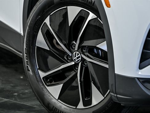 Used 2022 Volkswagen ID.4 Pro S AWD/4WD image 3