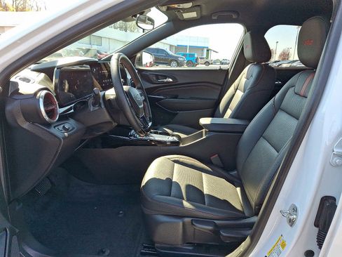 Used 2024 Chevrolet Trax RS w/ Driver Confidence Package FWD image 13