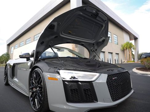 Used 2018 Audi R8 V10 plus image 21