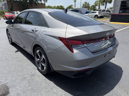Used 2023 Hyundai Elantra SEL w/ Convenience Package FWD image 7