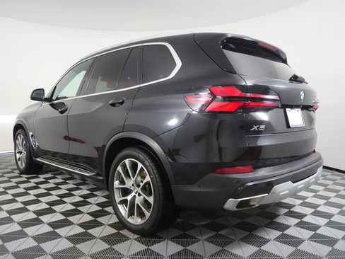 Used 2024 BMW X5 xDrive40i w/ Premium Package AWD/4WD image 5
