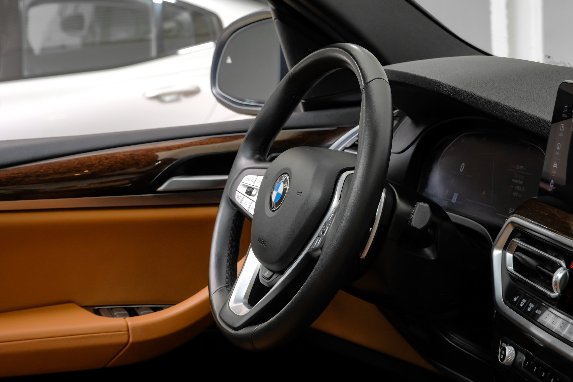 Used 2024 BMW X3 sDrive30i w/ Premium Package RWD image 18