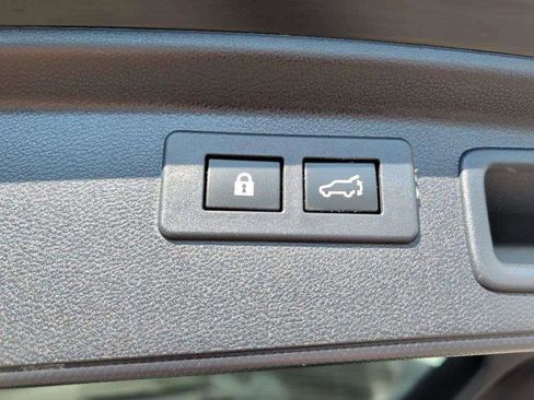 Used 2019 Subaru Forester Premium image 19