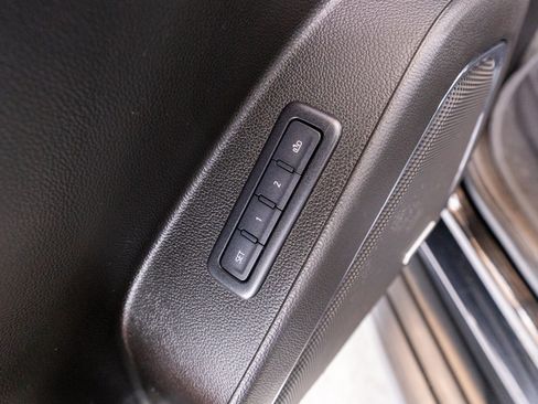 Used 2019 Chevrolet Tahoe LT AWD/4WD image 14