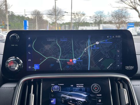 Used 2024 Lexus LX 600 4WD w/ Appearance Package image 5