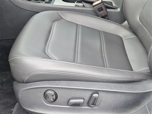 Used 2020 Volkswagen Passat 2.0T SE image 24
