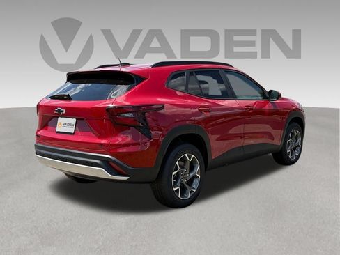 New 2026 Chevrolet Trax LT w/ Driver Confidence Package FWD image 20