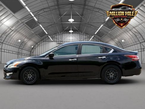 Used 2015 Nissan Altima 2.5 S w/ Power Driver Seat Package FWD image 8