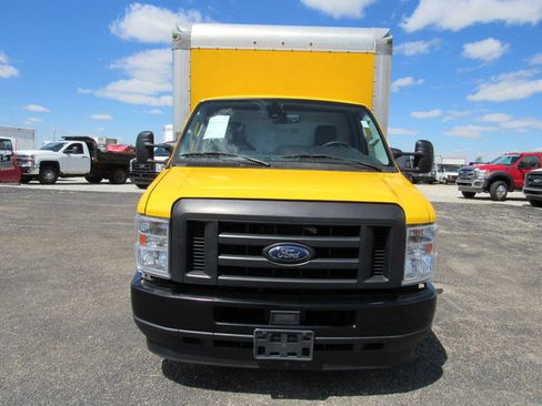Used 2021 Ford E-350 and Econoline 350 Super Duty image 7