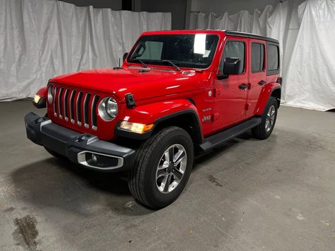 Used 2020 Jeep Wrangler Unlimited Sahara image 3
