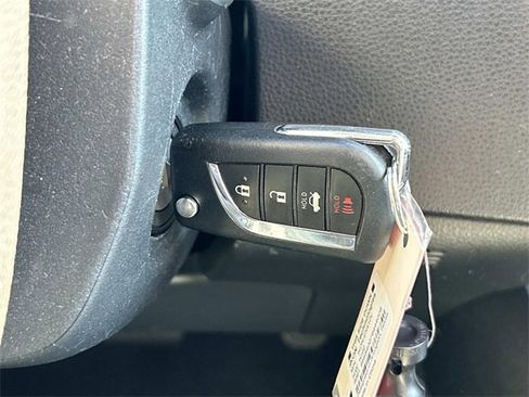 Used 2023 Toyota Corolla LE image 23