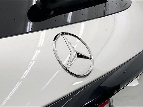 Certified 2023 Mercedes-Benz GLC 300 image 7