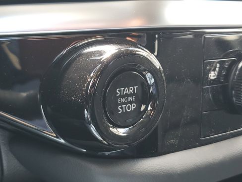 New 2026 Nissan Pathfinder SV image 18