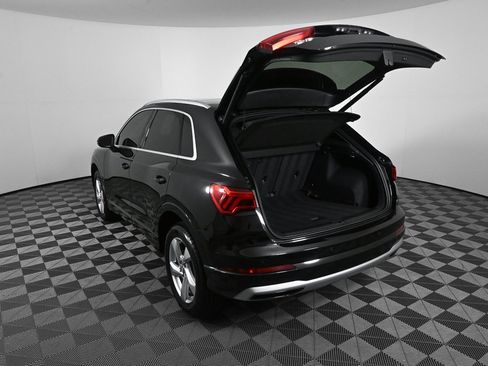 Used 2020 Audi Q3 2.0T Premium w/ Convenience Package image 31