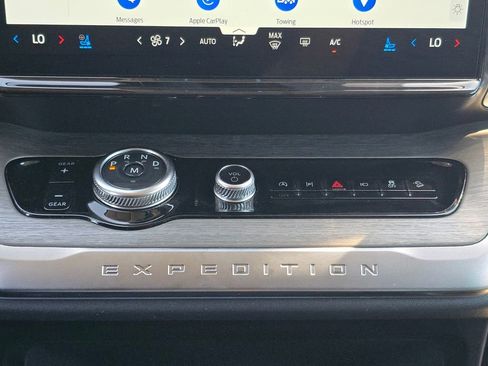 Used 2025 Ford Expedition Max Platinum w/ Driver's Package AWD/4WD image 22