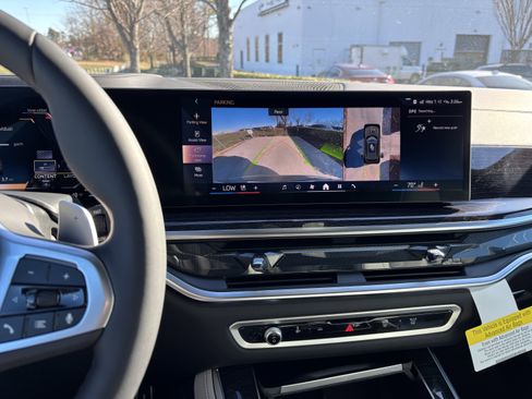 Used 2026 BMW X5 sDrive40i w/ M Sport Package image 25