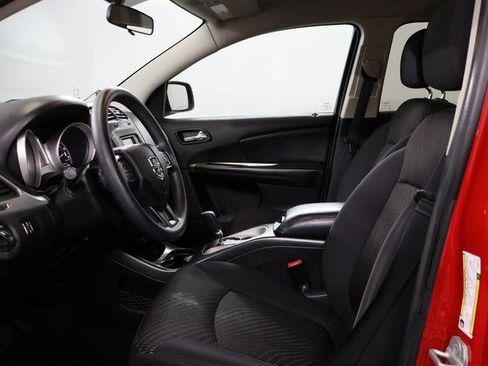 Used 2013 Dodge Journey SXT w/ Flexible Seating Group image 11