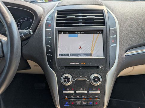 Used 2019 Lincoln MKC Reserve w/ MKC Climate Package AWD/4WD image 14