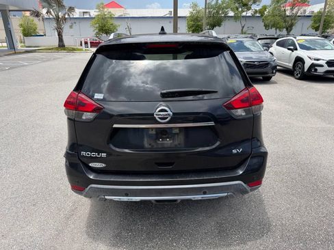 Used 2019 Nissan Rogue SV FWD image 6
